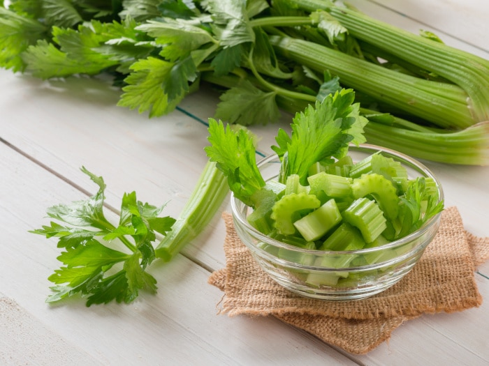 cần tây giàu dinh dưỡng